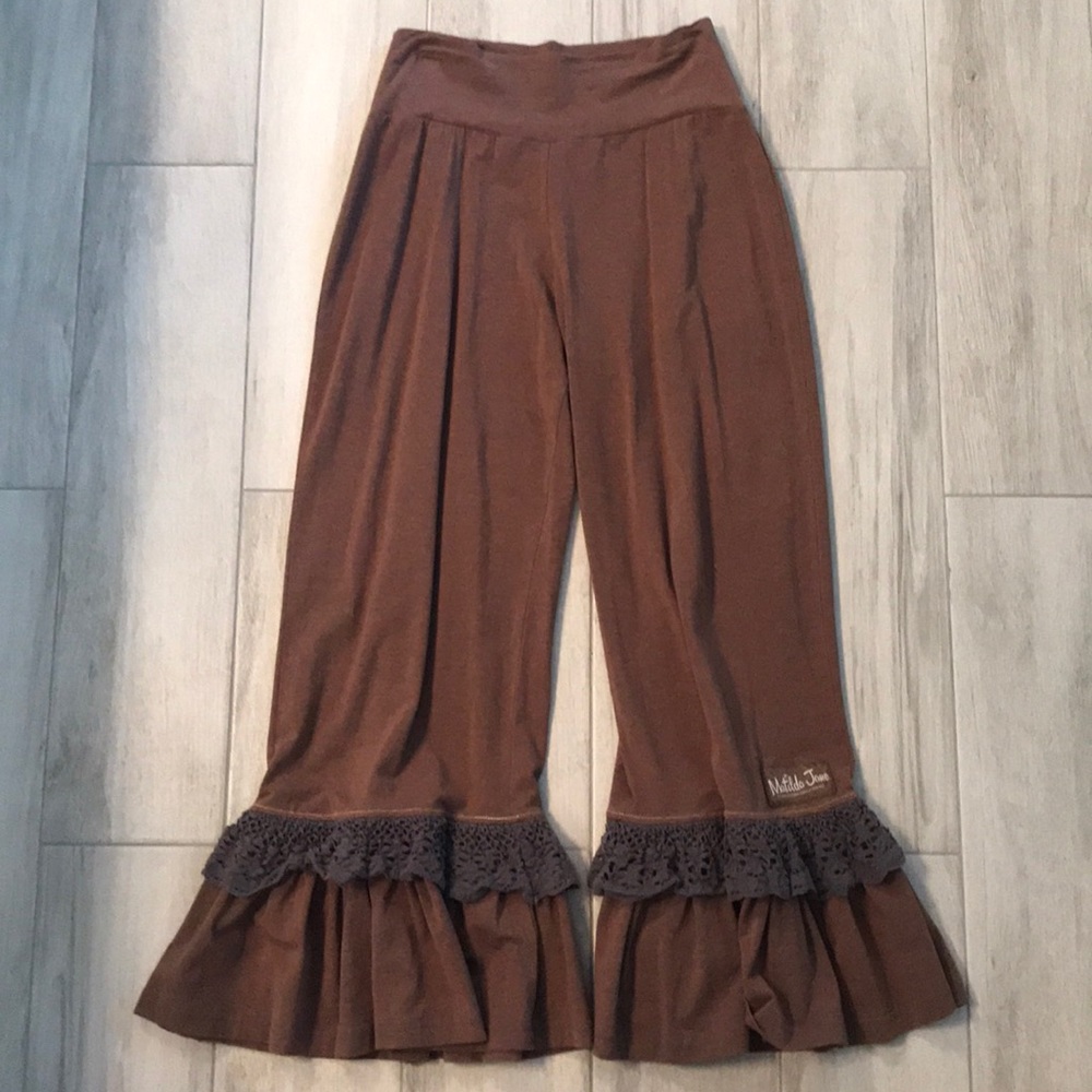 Matilda Jane Women’s Ruffle Pants Size Small